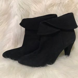 Bagatt Black suede ankle booties. Size 6